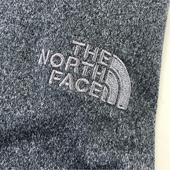 The North Face women’s quarter zip charcoal pullover XL - Picture 4 of 9